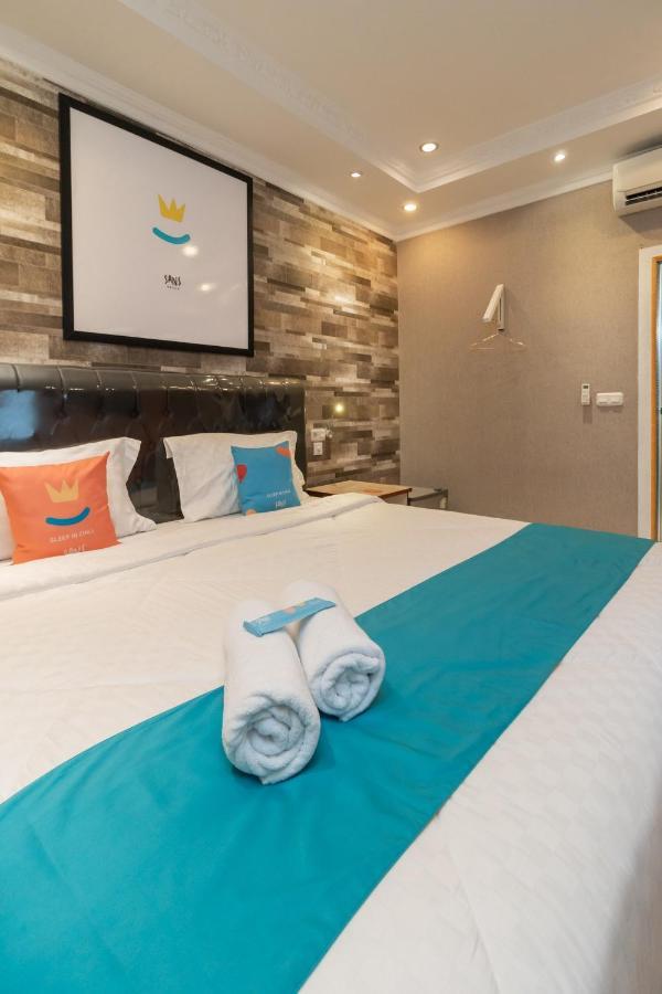 Sans Hotel Beauty Palembang Exterior photo