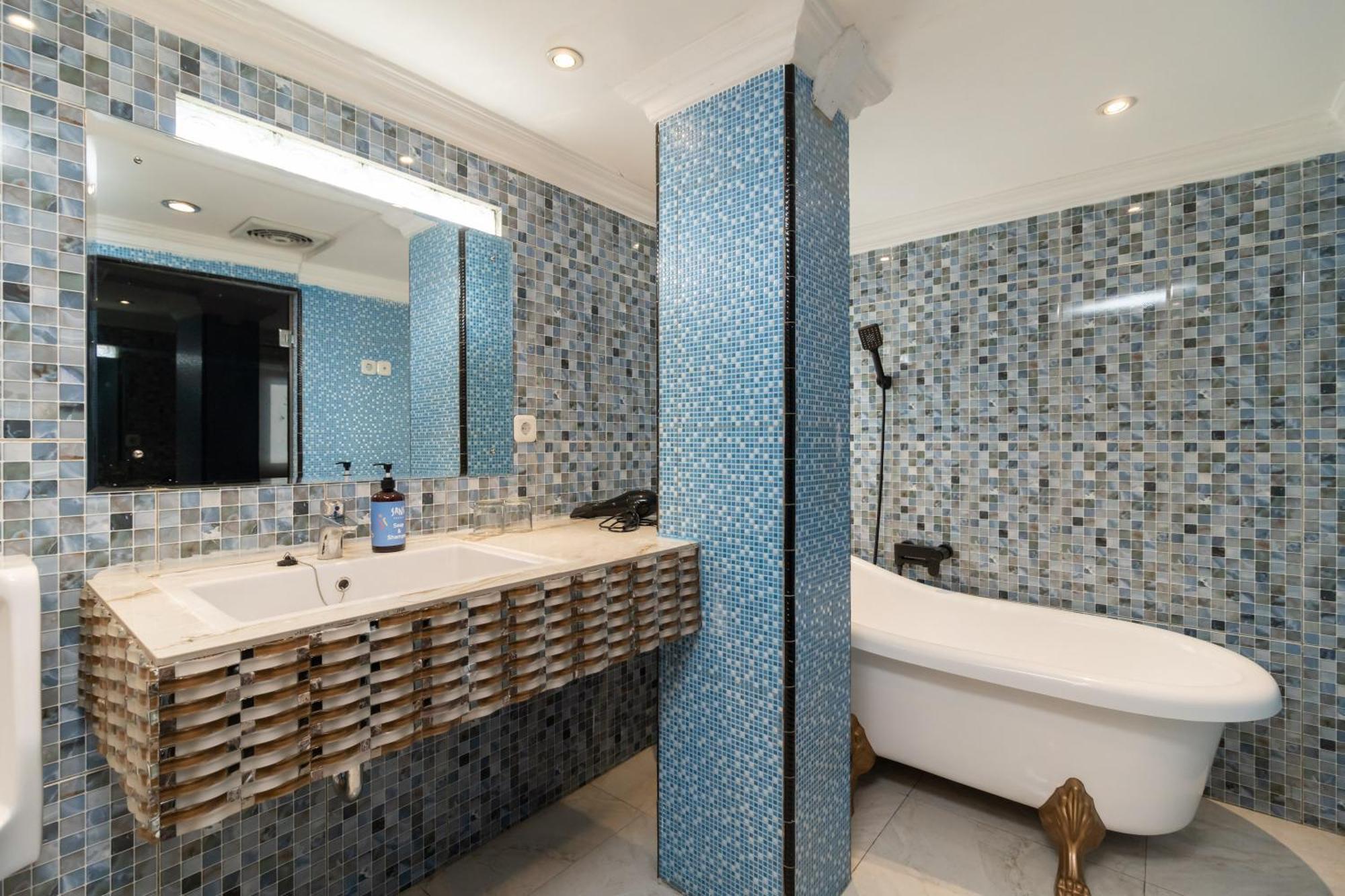 Sans Hotel Beauty Palembang Exterior photo
