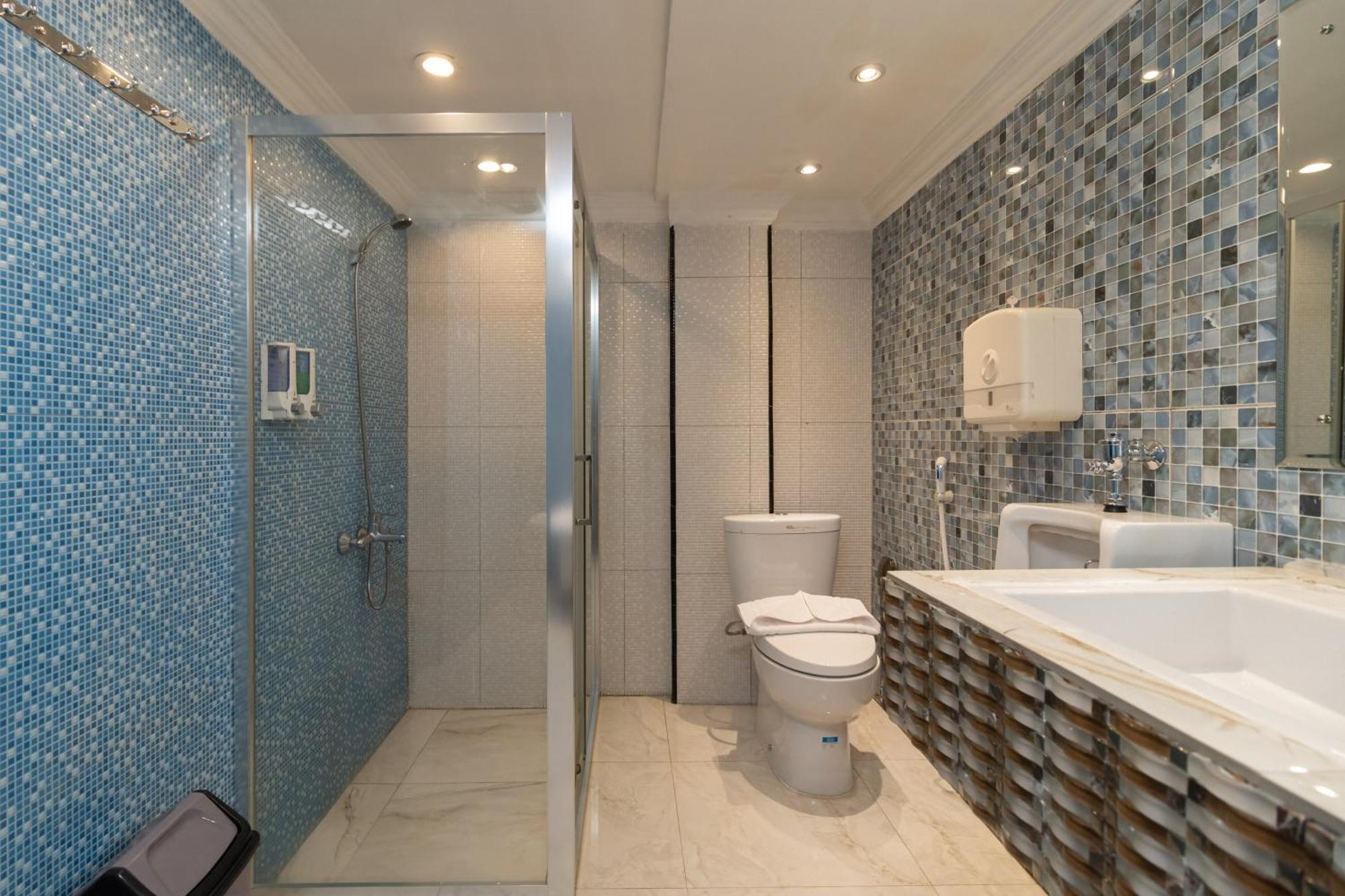 Sans Hotel Beauty Palembang Exterior photo